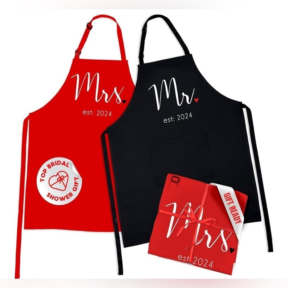 Mr And Mrs Aprons - Wedding Gifts For The Couple/Anniversary Presents (060)